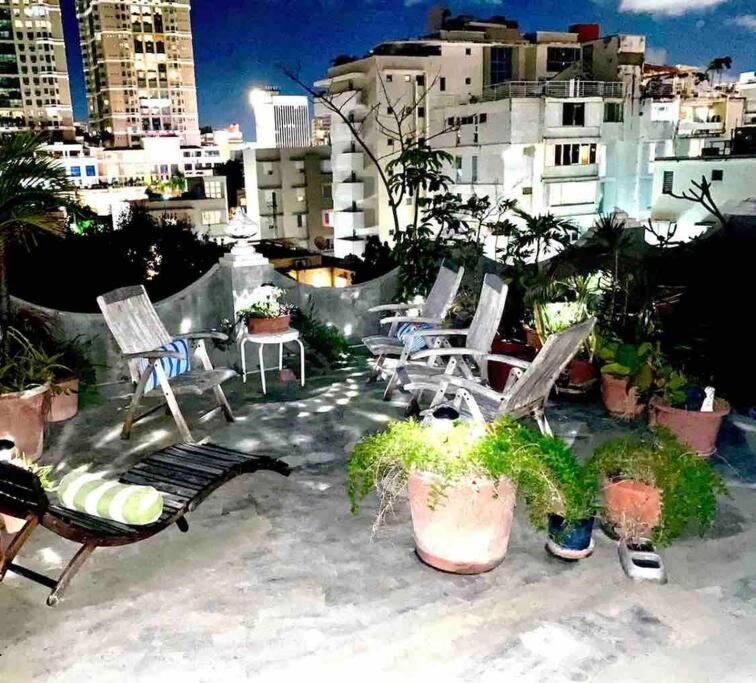 Fresh Tropical Colonial Style Walk-Up- Rooftop Terrace- Beach View Σαν Χουάν Εξωτερικό φωτογραφία